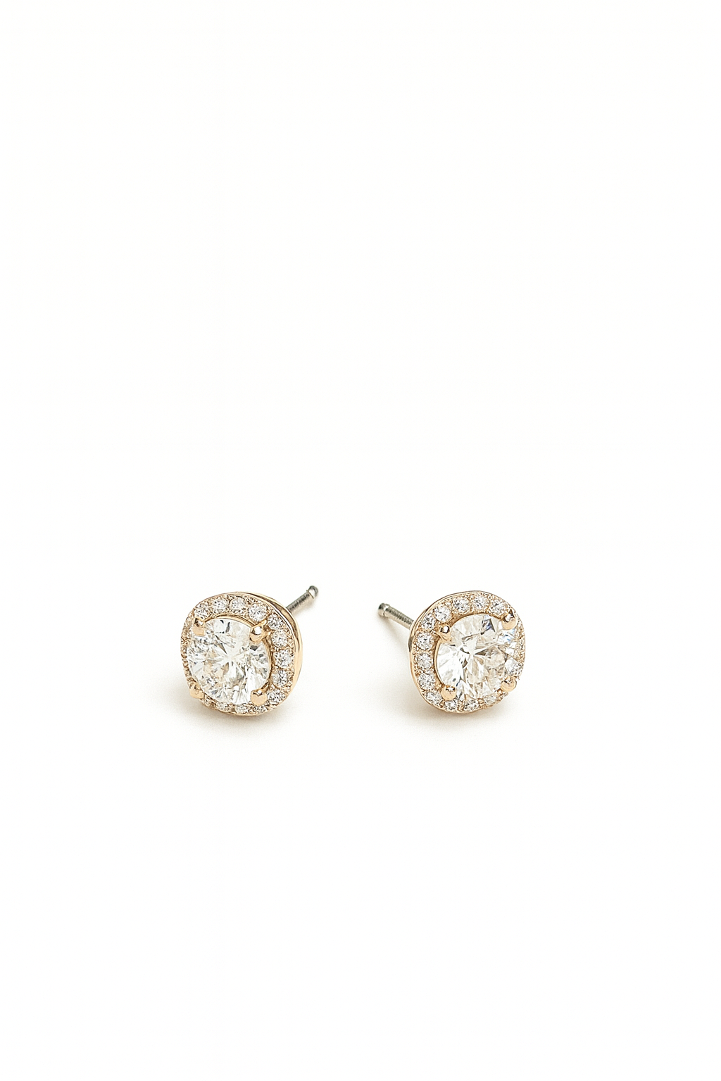 Aurora Round Moissanite Studs