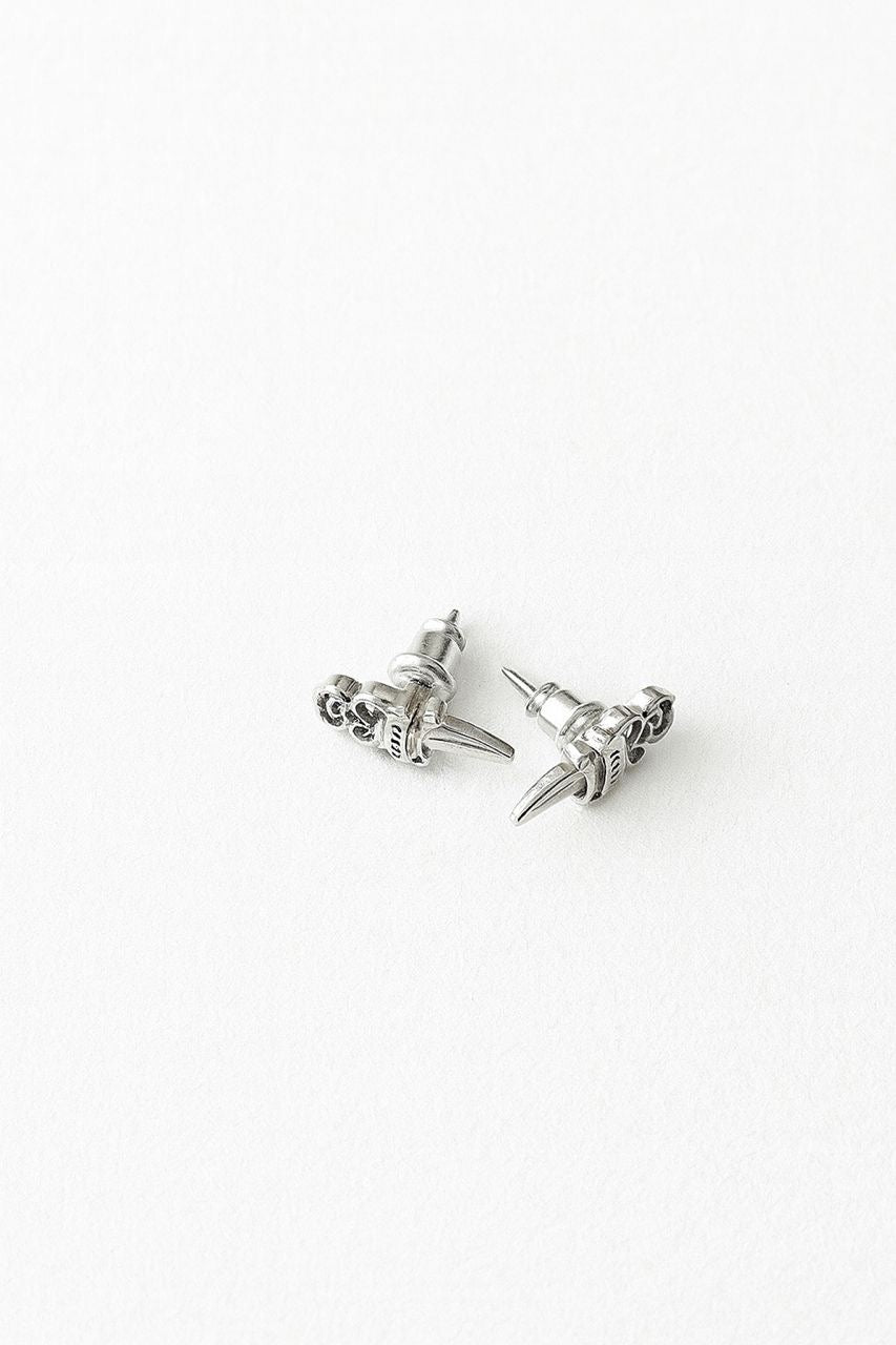 Regal Scroll Studs