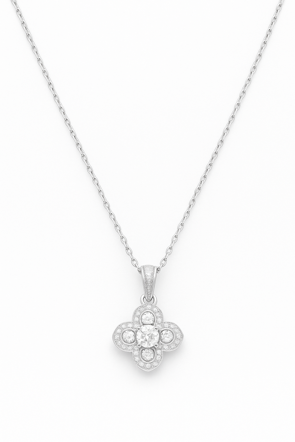 Fleur Éternelle Necklace