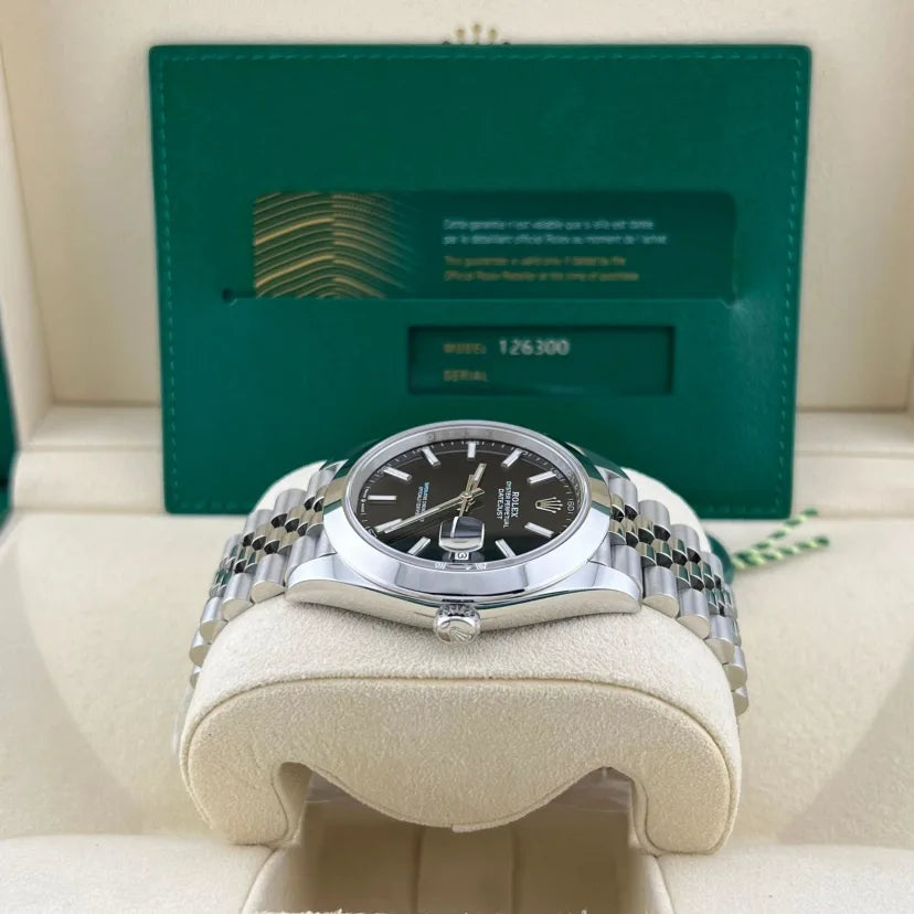 2025 Rolex Datejust 41 Smooth / Black / Jubilee