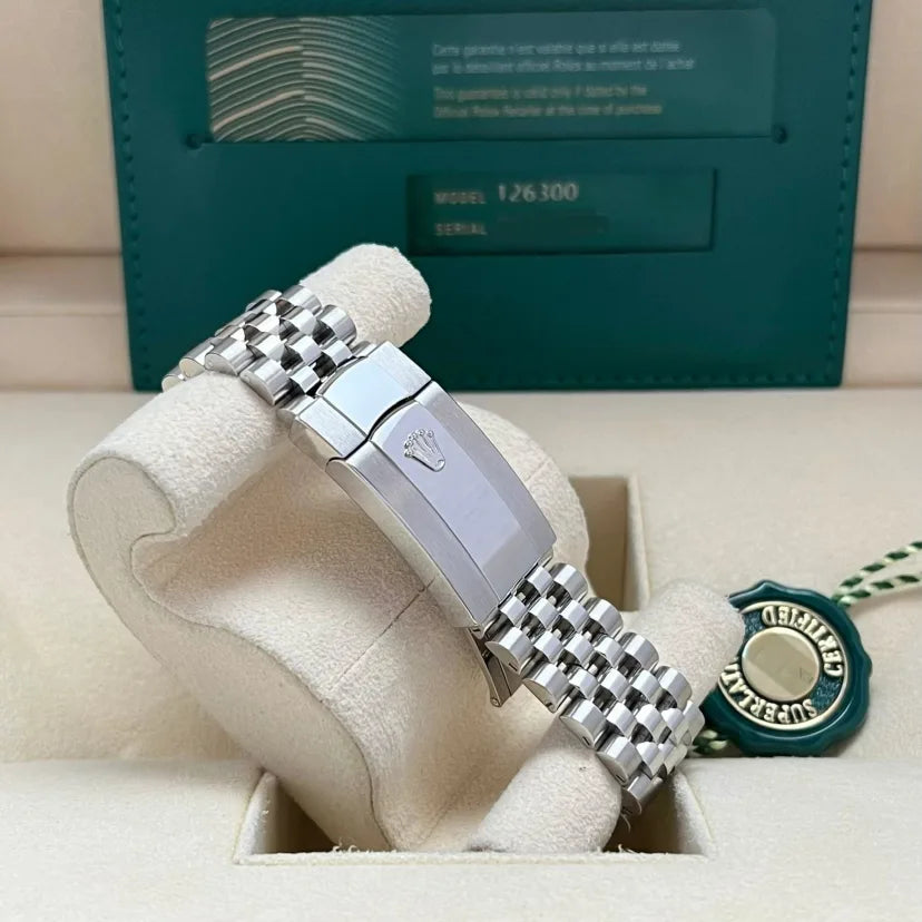 2025 Rolex Datejust 41 Smooth / Black / Jubilee