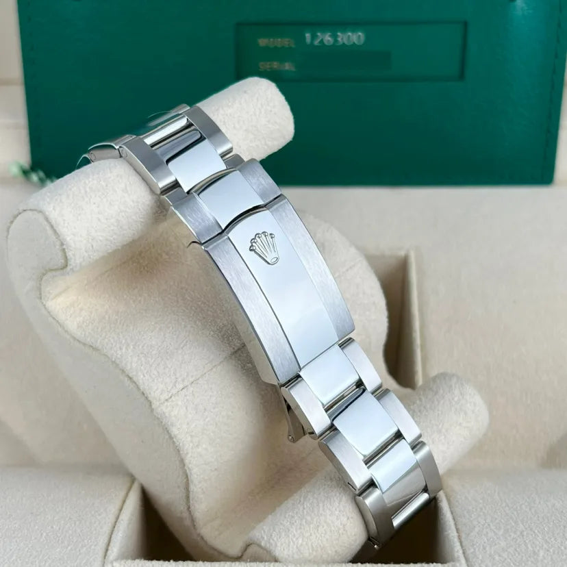 2025 Rolex Datejust 41 Smooth / Blue / Roman / Oyster